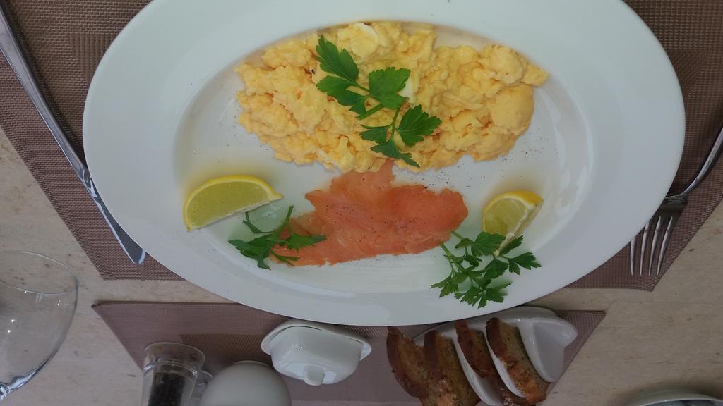 Haven House B&B Beadnell Bagian luar foto